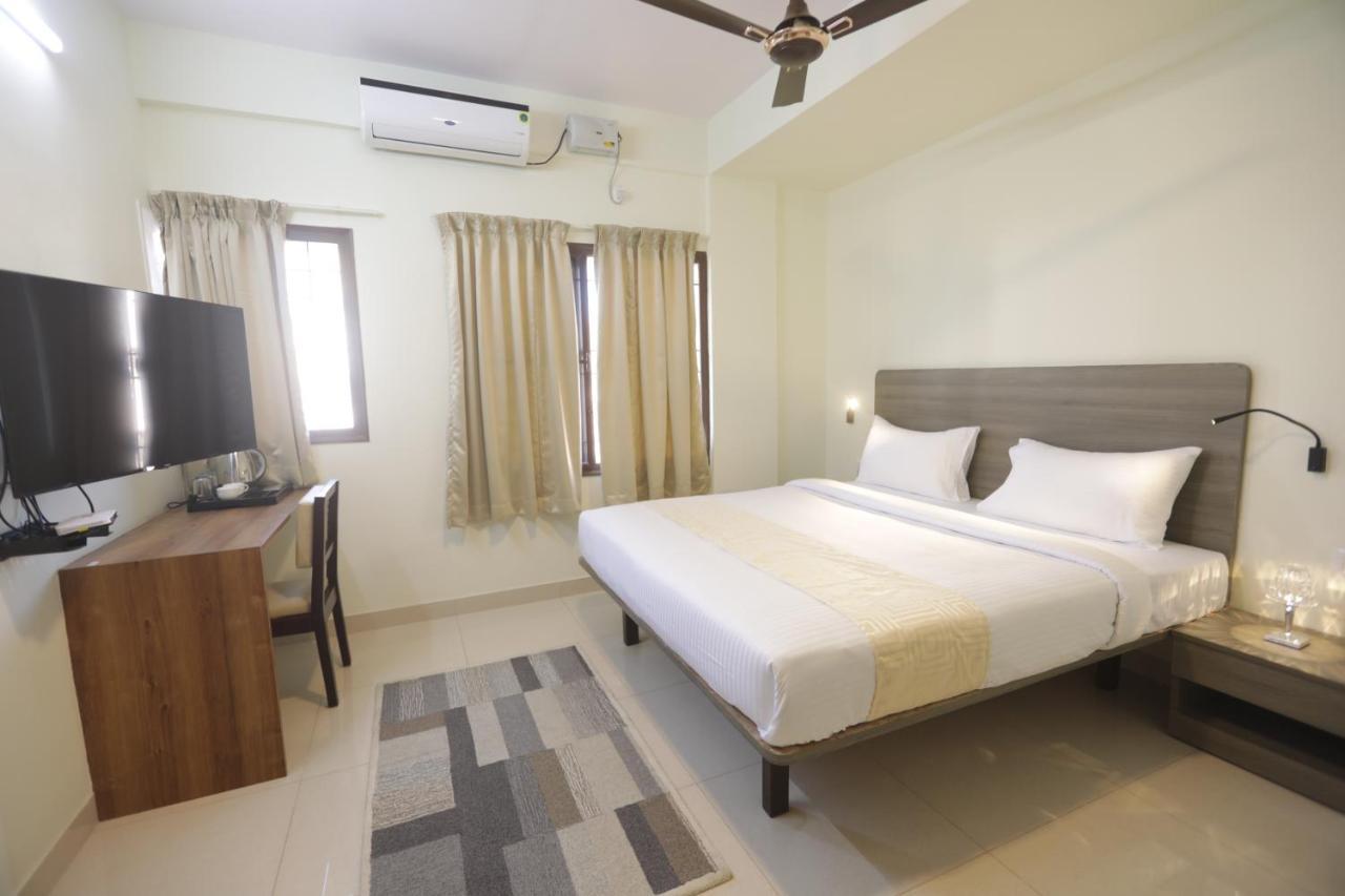 Elysian Grand Hotel Bengaluru Kültér fotó